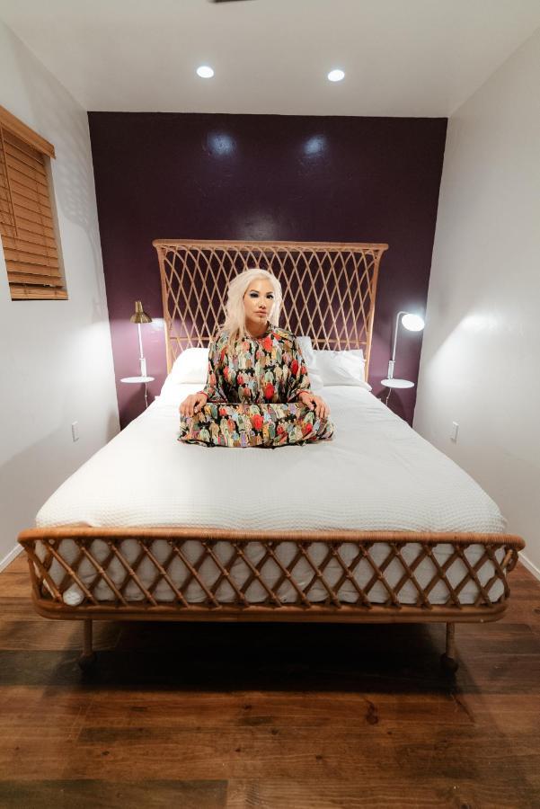 Saint Boniface Hotel Indio Εξωτερικό φωτογραφία